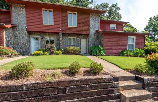 1723 Wynndowne Trail SE - 1723 Wynndowne Trail, Smyrna, GA 30080