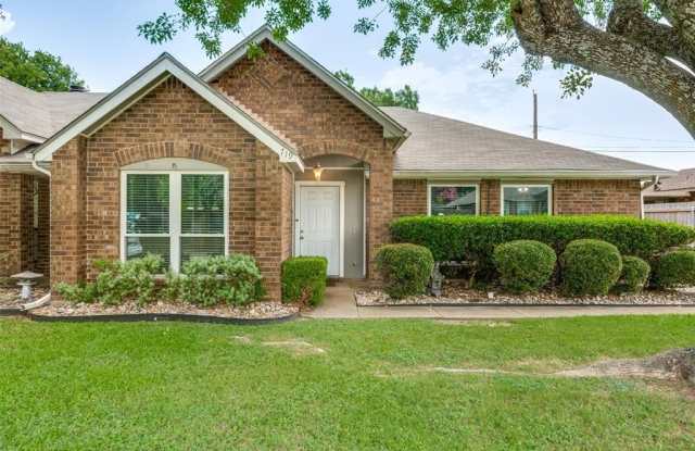 719 Ballard Street - 719 Ballard Street, Cedar Hill, TX 75104
