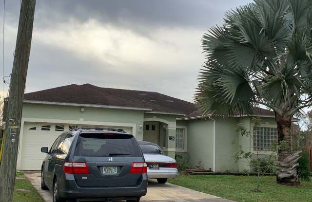 138 Hollyhock Court - 138 Hollyhock Court, Buenaventura Lakes, FL 34743