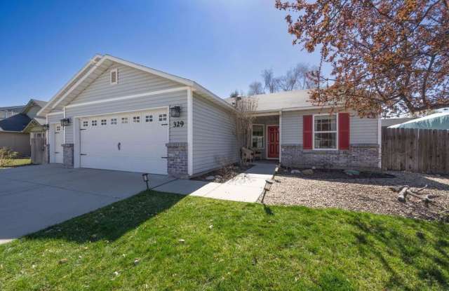 Beautiful, 3 Bed 2 Bath Home Featuring a 3 Car Garage with EV Charging Station!! - 329 East Kaibab Trail Street, Meridian, ID 83646