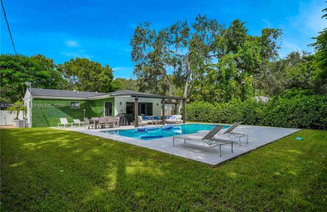 7521 Southwest 63rd Court Gallery 1