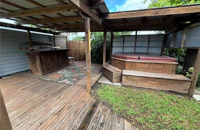 1801 Live Oak Drive Gallery 2