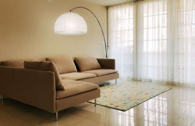 1430 COLBY Ave unit: 204 photos photos