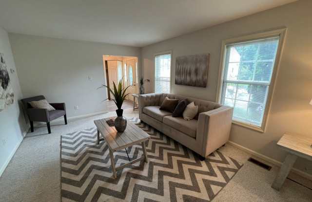 2506 Fallsmere Ct. Gallery 4