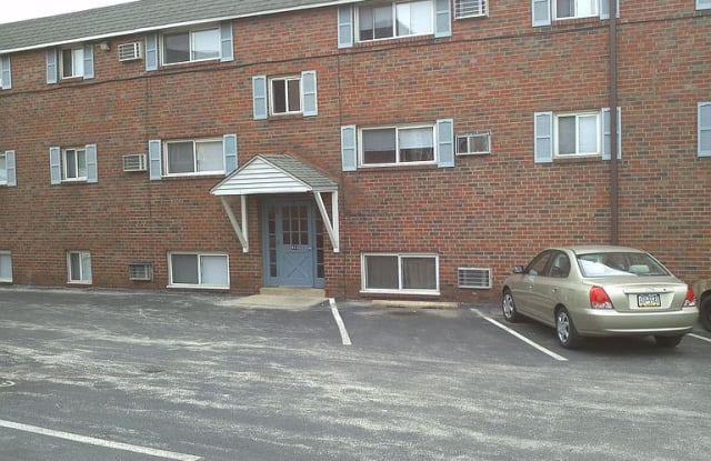 413 MAPLE STREET / ONE BEDROOM - 413 Maple St, Conshohocken, PA 19428