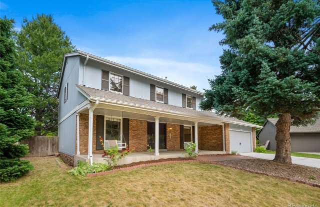 Beautiful 4 bedroom home in the Knolls neighborhood photos photos