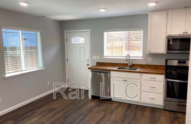 229 W Pueblo St photos photos