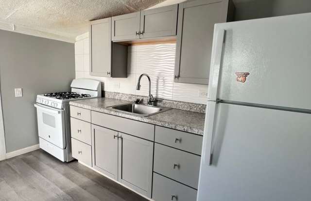 3 Bedroom, 1 Bath Home Available For Rent photos photos