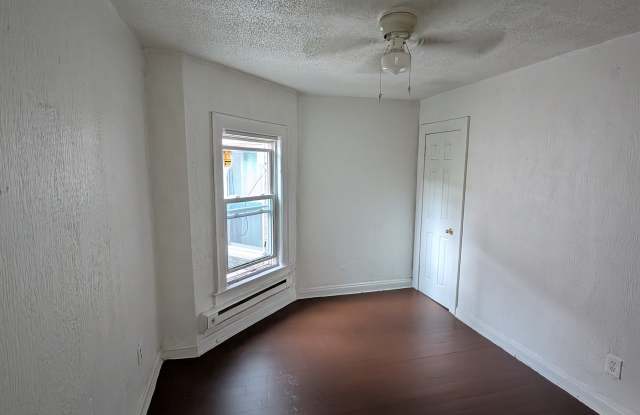 1874-1890 Marloes Ave photos photos