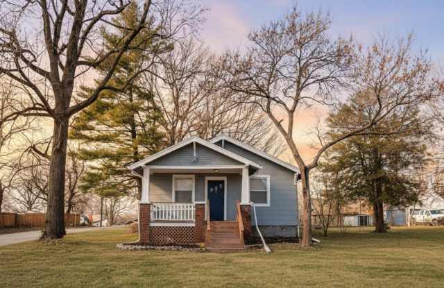 COMING SOON: Charming Bungalow with Spacious Living  with Modern Finishes! photos photos