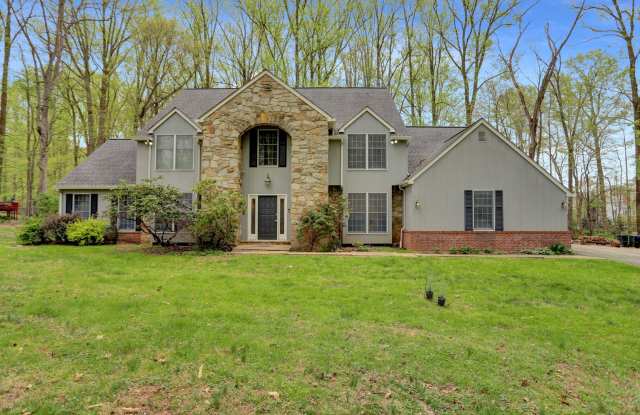 An Unbelievable Rental Opportunity – Grand 5-Bedroom Estate on 2.46 Private Wooded Acres photos photos