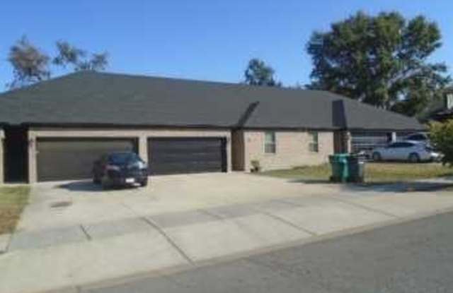 2315 N Persimmon Street photos photos