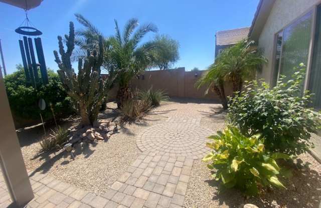 Solera by Del Webb home for lease Gallery 4