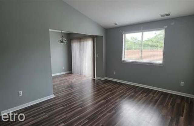 38604 Meadowdale Street Gallery 4