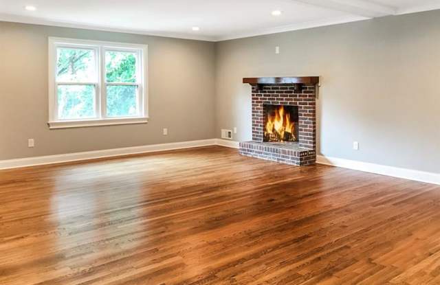 3873 Chamblee Dunwoody Road Gallery 3