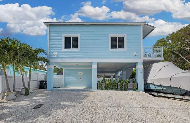 84 Avenue C photos photos