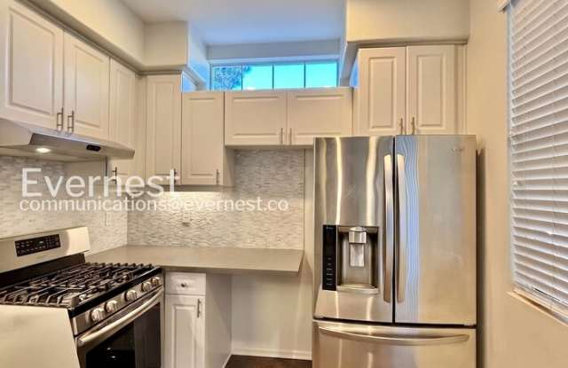 10796 Sabre Hill Drive Gallery 4