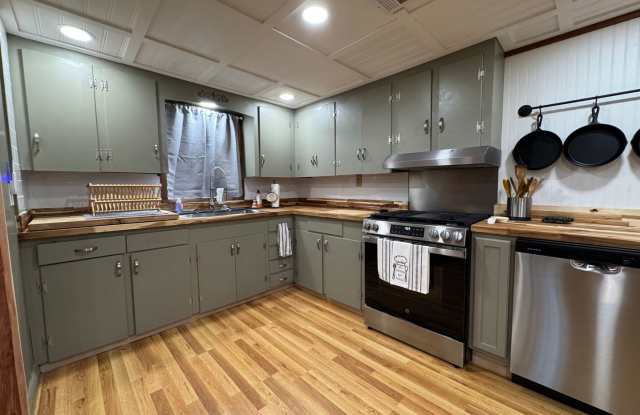 Charming 3BR House in Provencal Gallery 4