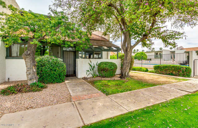 3135 S FAIRFIELD Drive Gallery 2