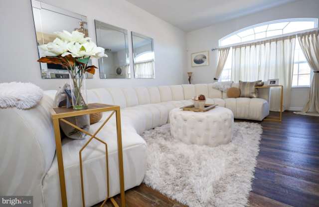 107 FRANKLIN CIRCLE Gallery 2