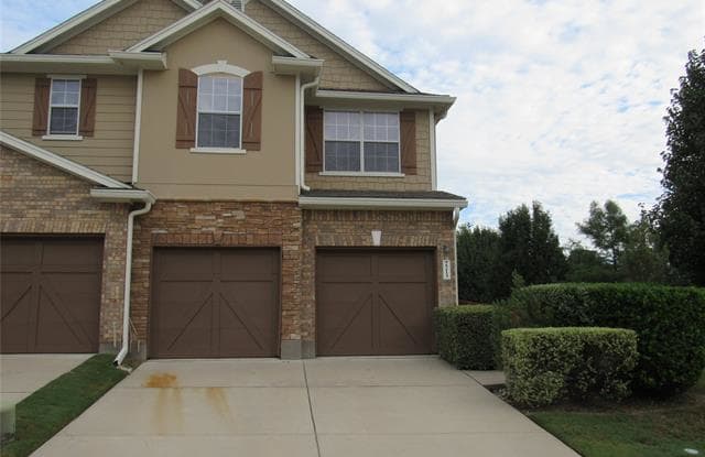 2213 Oklahoma Avenue - 2213 Oklahoma Avenue, Plano, TX 75074