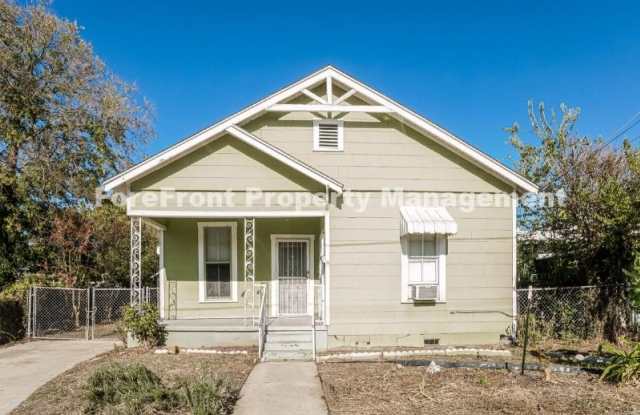 115 East Lambert St. photos photos