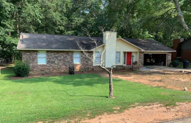 1711 Delhi Drive Opelika, AL 36801 - 1711 Delhi Drive, Opelika, AL 36801