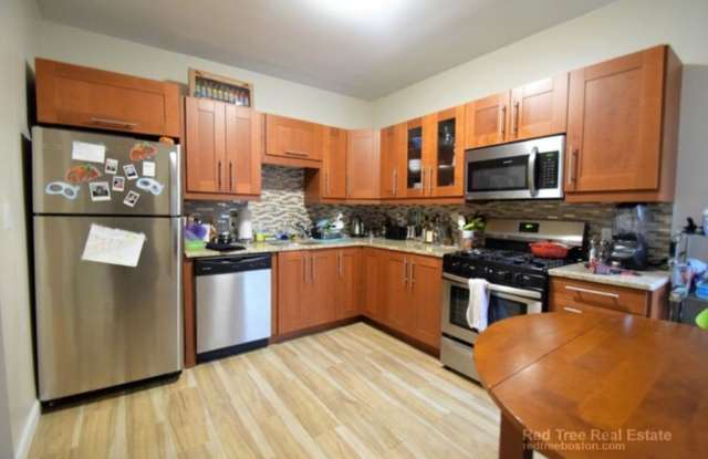 Gorgeous Brookline Apt w Heat Included and Laundry in Unit!  Near BU Campus! photos photos