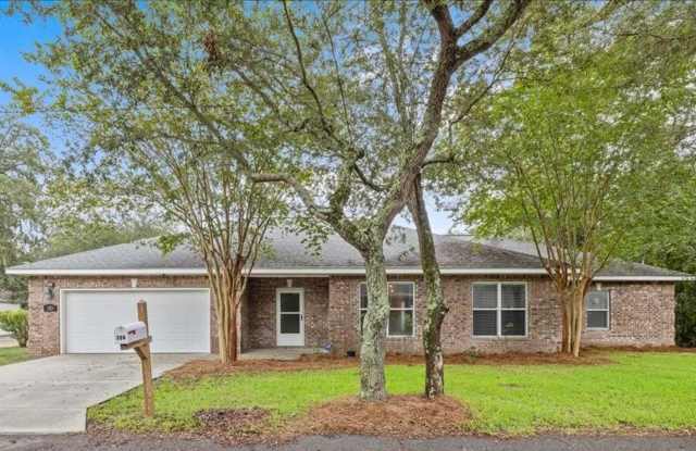 104 Point Comfort Road Mary Esther, FL 32569 photos photos