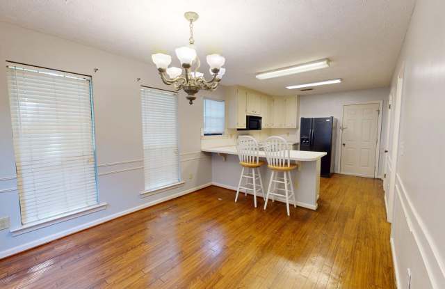 3 Bed, 2 and a half bath in Prattville at a great price! Gallery 4
