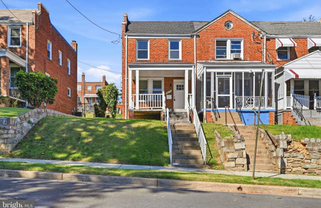 1623 FORT DAVIS Place SE Gallery 2