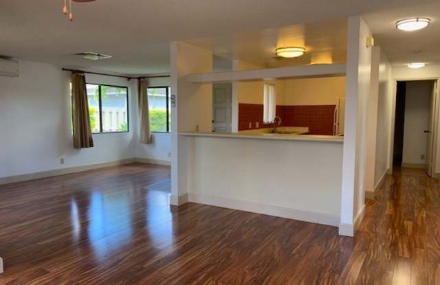 91-1072 Kaunoa St. Gallery 3