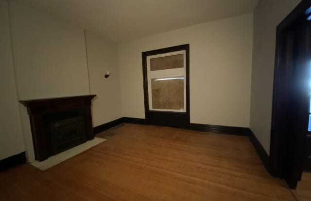 26 Lewis Pl Gallery 2