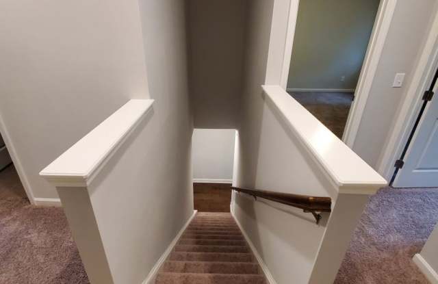 2540 Norwich Trace Gallery 3