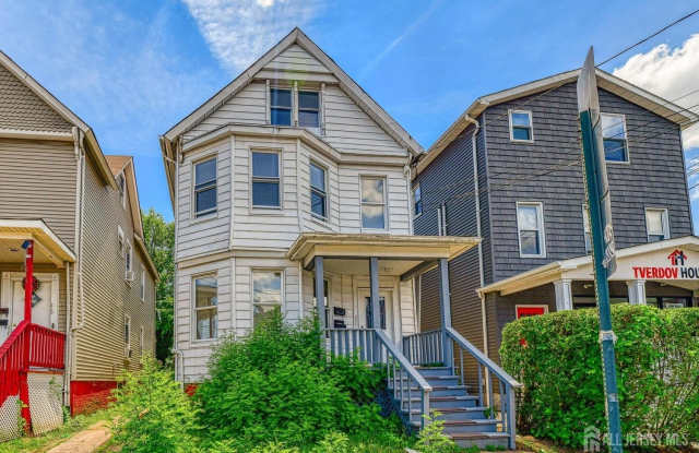 212 Easton Avenue - 212 Easton Avenue, New Brunswick, NJ 08901