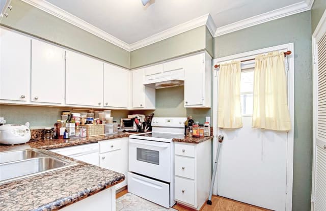 1809 Stoney Brook Drive - 1809 Stoneybrook Drive, Houston, TX 77063