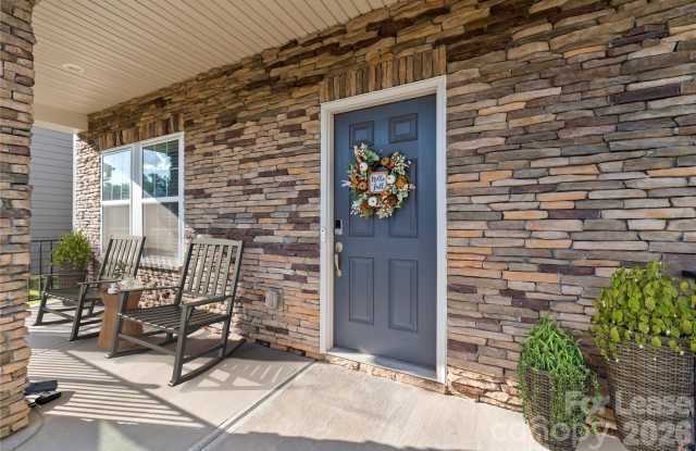 613 Cedar Knoll Circle Gallery 1