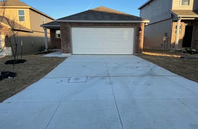Pre-Leasing Now! Discover Comfortable living in this Four Bedroom | Two Bathroom Home in Scotts Hollow Gallery 3