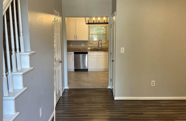 407 CAMBRIAN RIDGE DRIVE Gallery 2