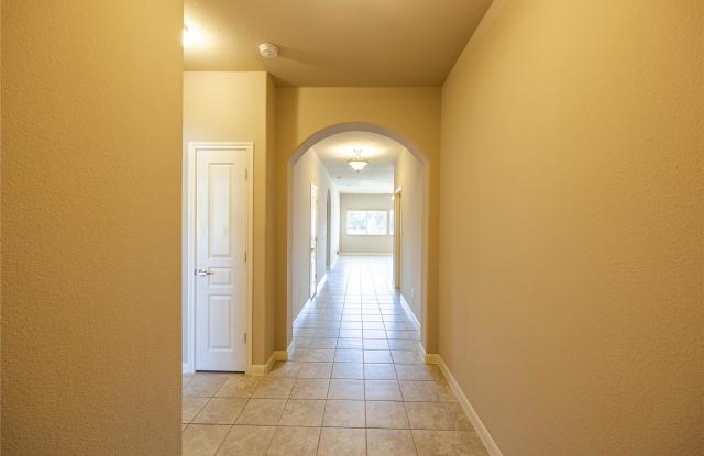 1141 Kingston Ct Gallery 3