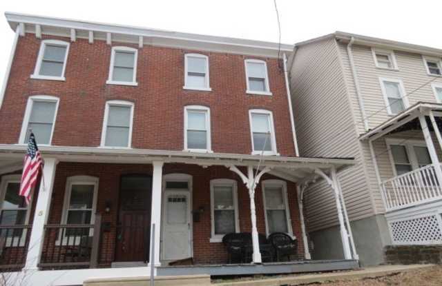 West Conshohocken 4BR 1.5BA Twin $2,445/mo Gallery 3