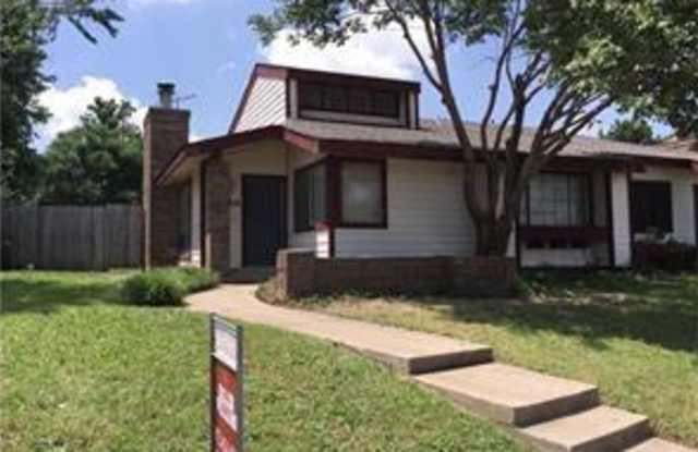 318 W Corporate Drive - 318 West Corporate Drive, Lewisville, TX 75067