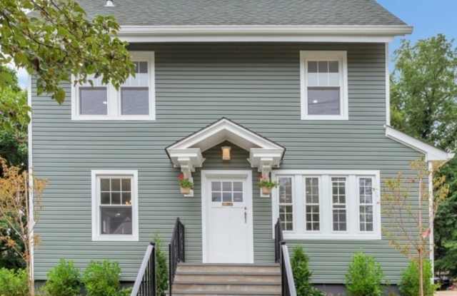 448 WASHINGTON AVE - 448 Washington Avenue, Essex County, NJ 07042