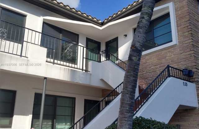 235 83rd St photos photos