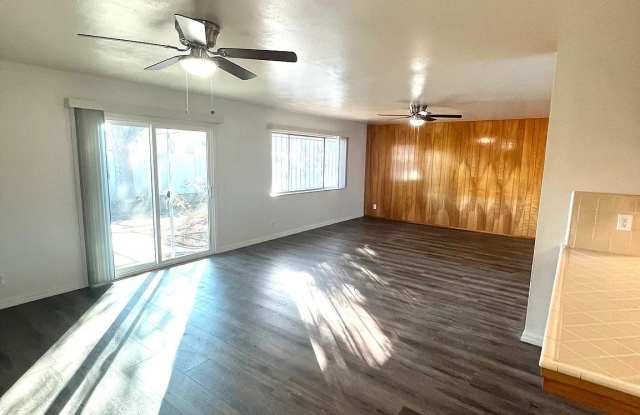 21846 Cottonwood Avenue photos photos