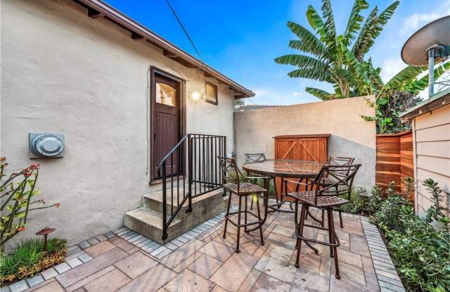 826 Cliff Drive - 826 Cliff Drive, Laguna Beach, CA 92651