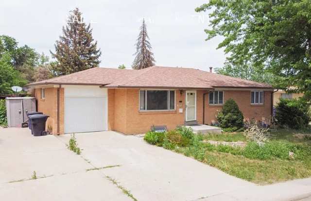Beautifully Renovated, Spacious 4BR Home w/ Basement & Backyard! photos photos