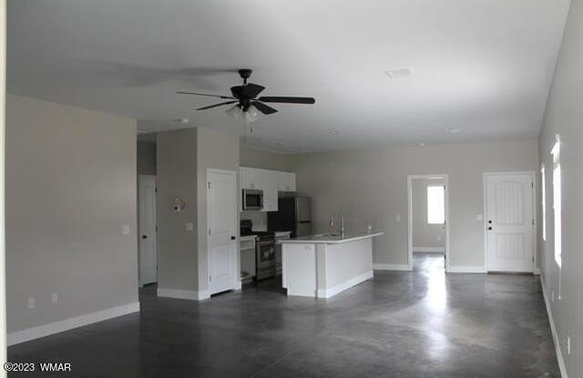 5412 Lake Drive Gallery 2