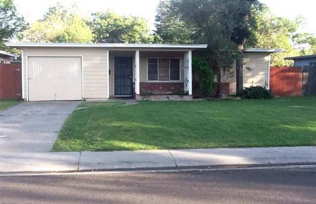1960 - 1960 West Polk Way, Lincoln Village, CA 95207