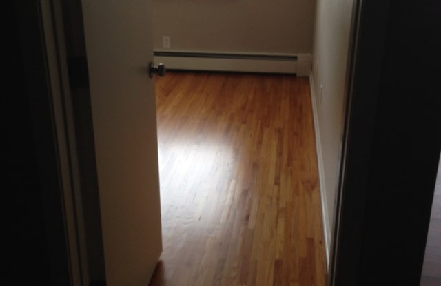 815-13TH Gallery 3